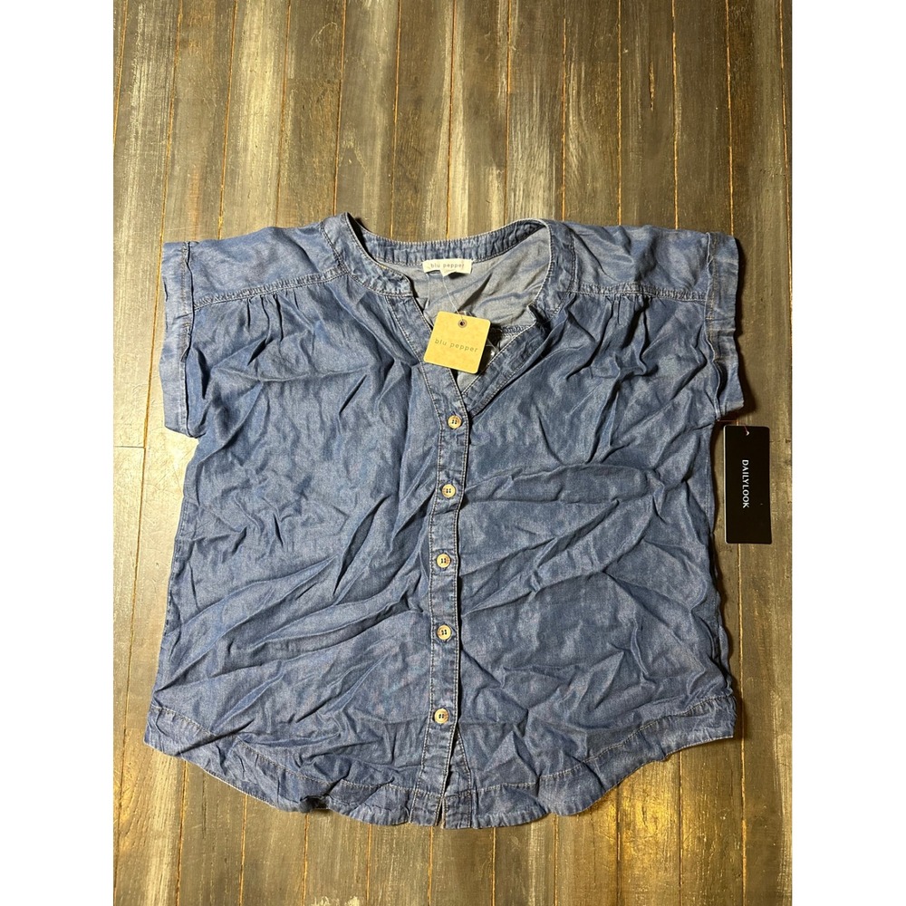 Blu‎ Pepper Womens Blue Denim Button Down Short Sleeve Blouse Top Medium Wash
